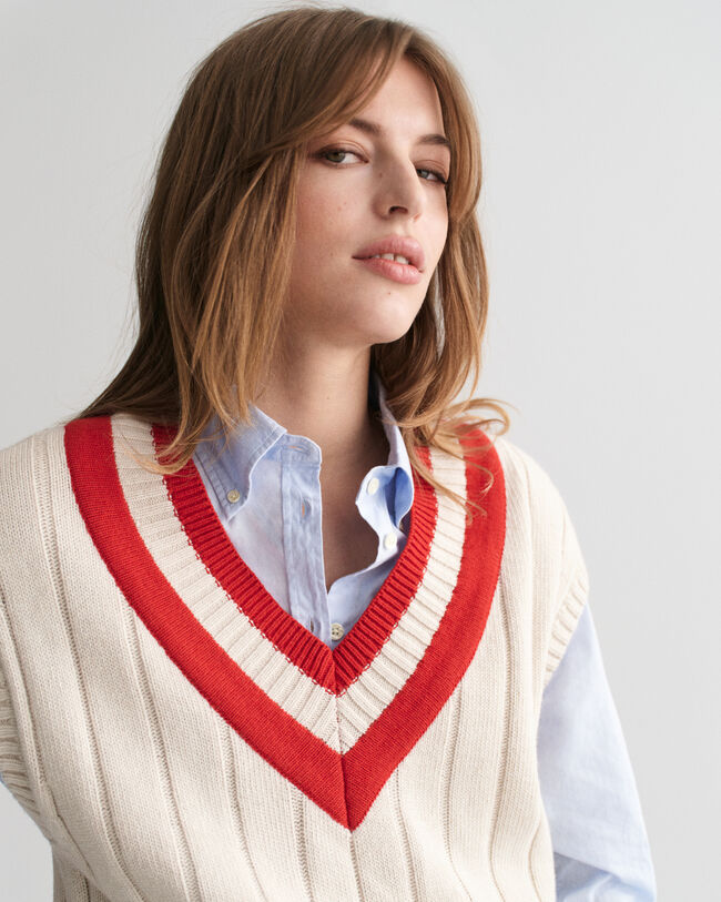 Kontrast Pullunder mit V-Ausschnitt