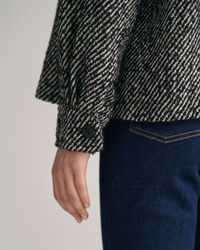 Verkürzte Wolljacke mit Muster