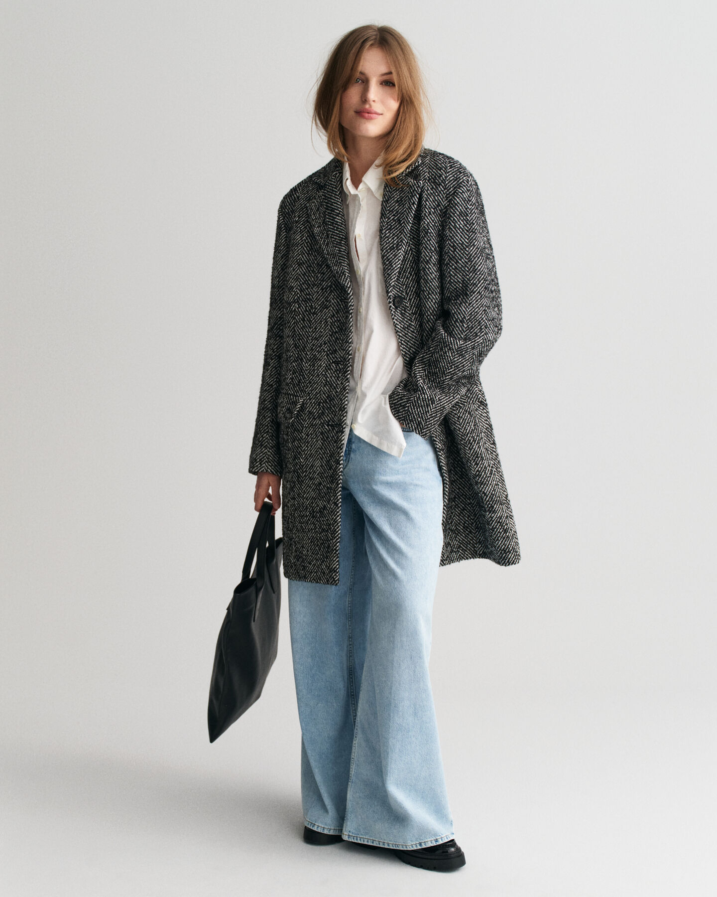 Heritage Herringbone Mantel