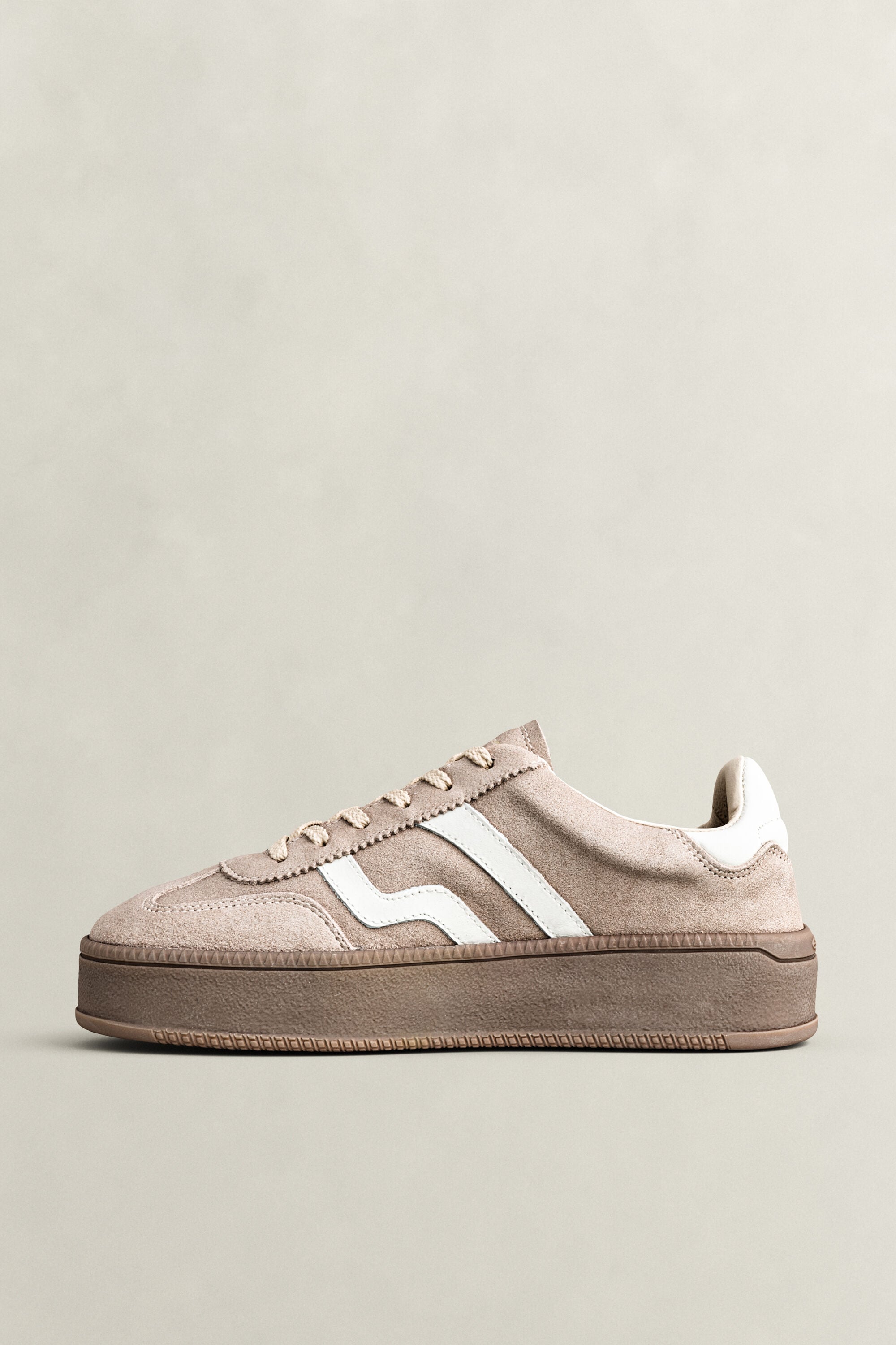 Baskets en daim Cuzmani