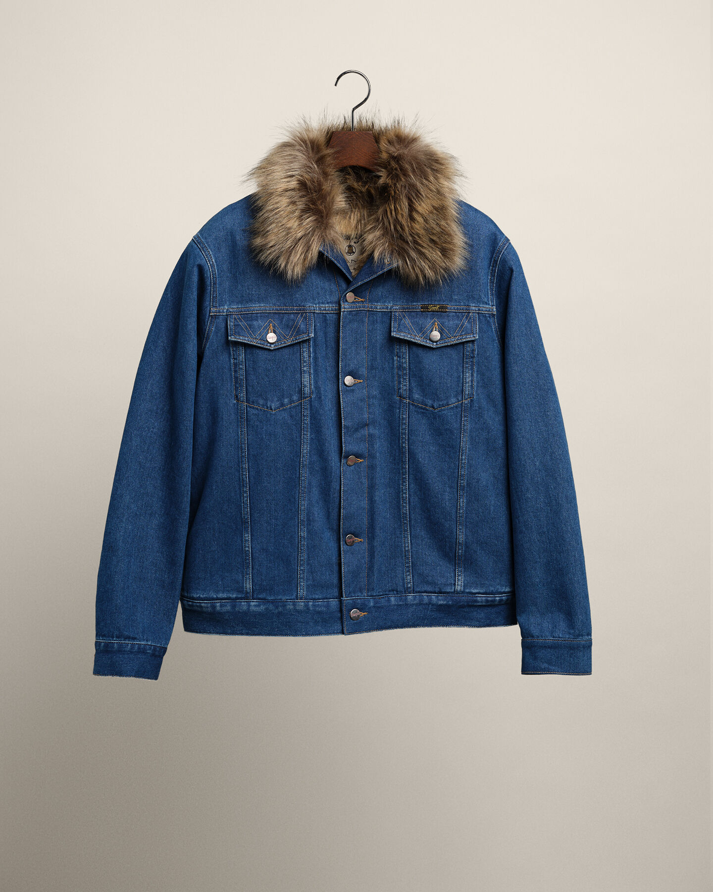 Wrangler x GANT Jeansjacke mit Kunstfell