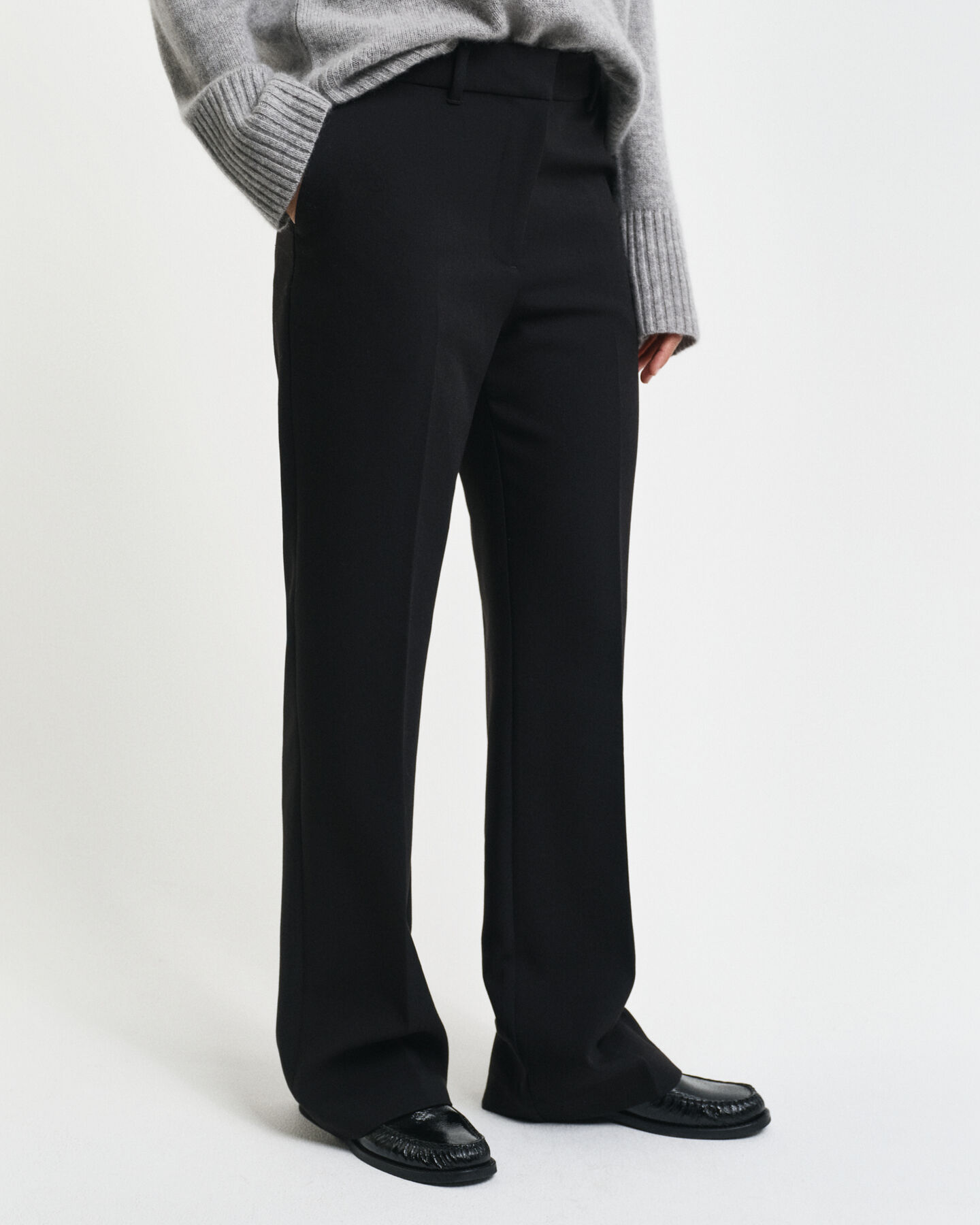 Slim Fit Slacks mit Schlag