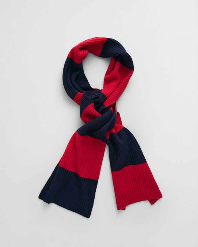 Gestreifter Strickschal