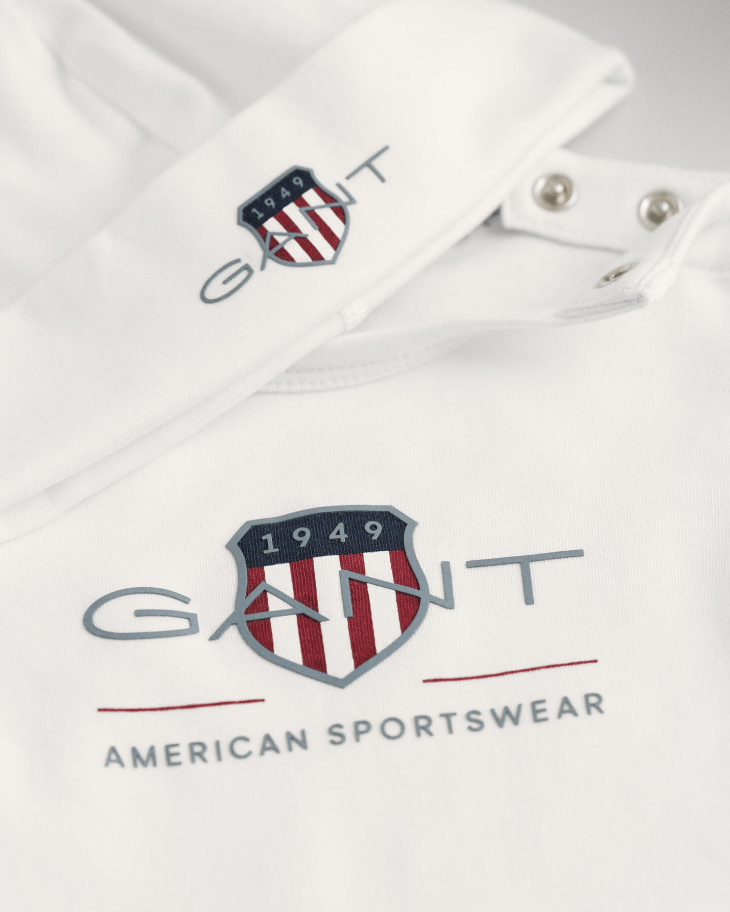 Baby Archive Shield Body und Beanie