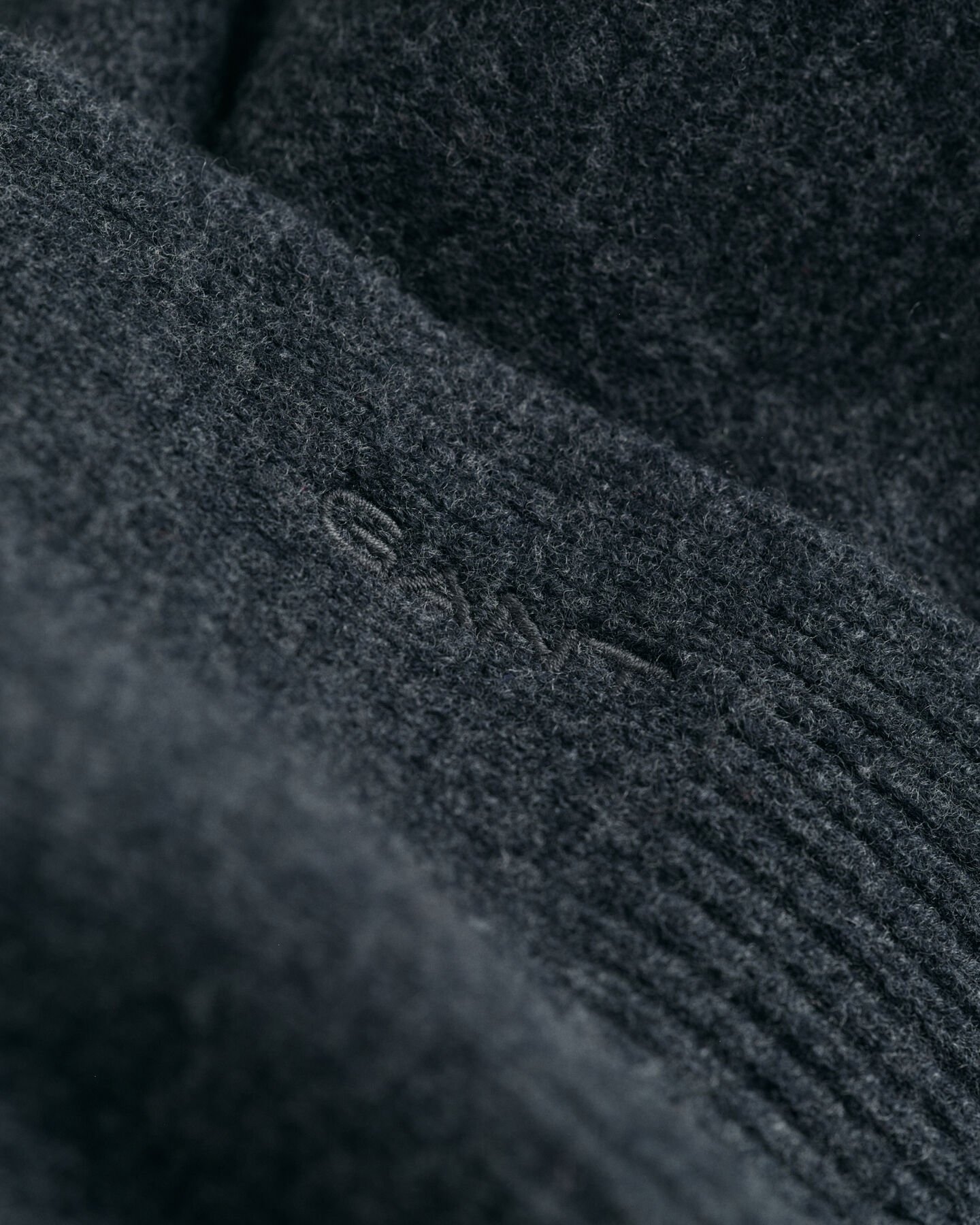 Strickschal aus Wolle