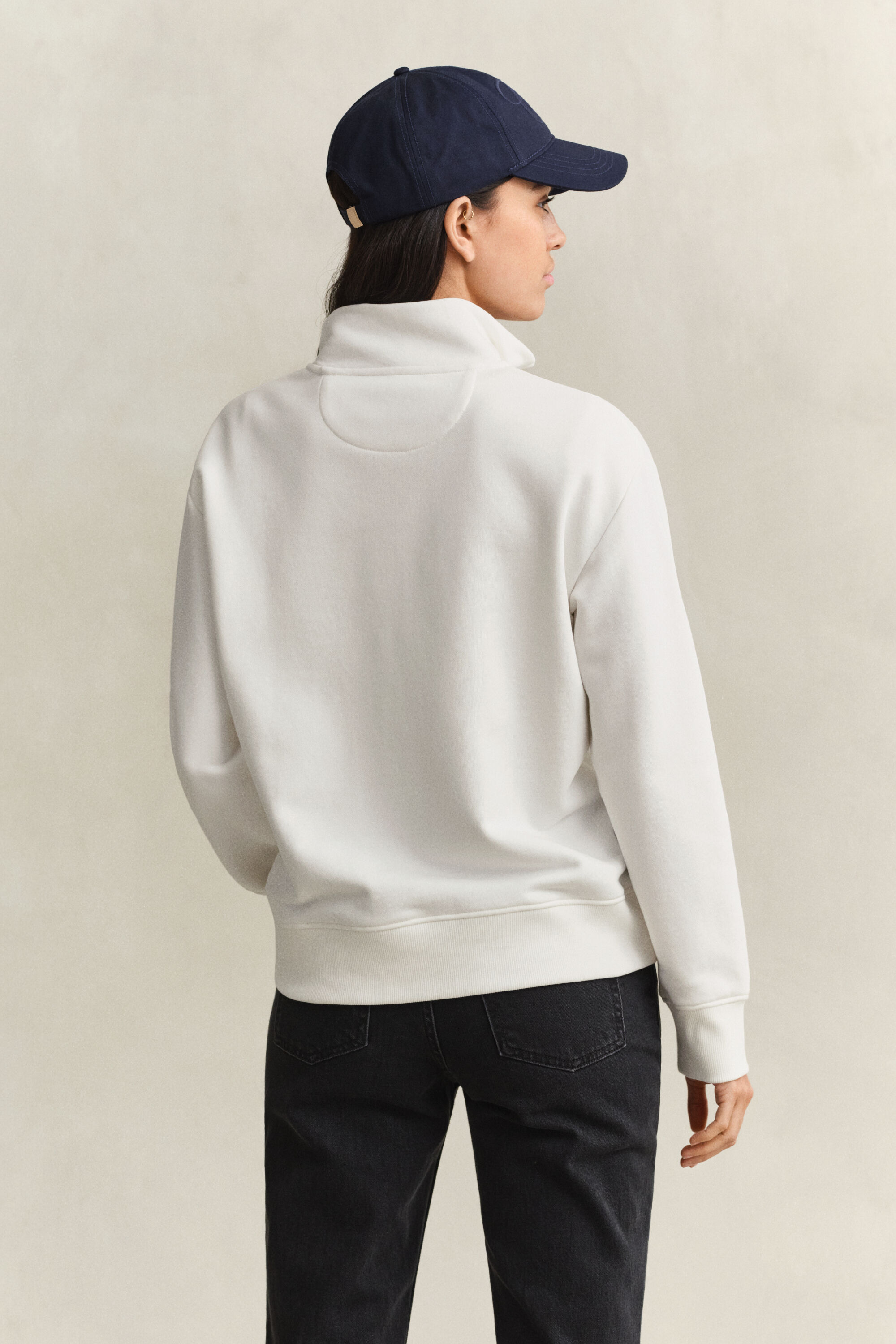 Sweat-shirt à demi-zip avec écusson