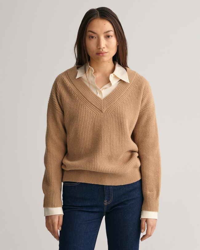 Gerippter V-Neck Wollpullover