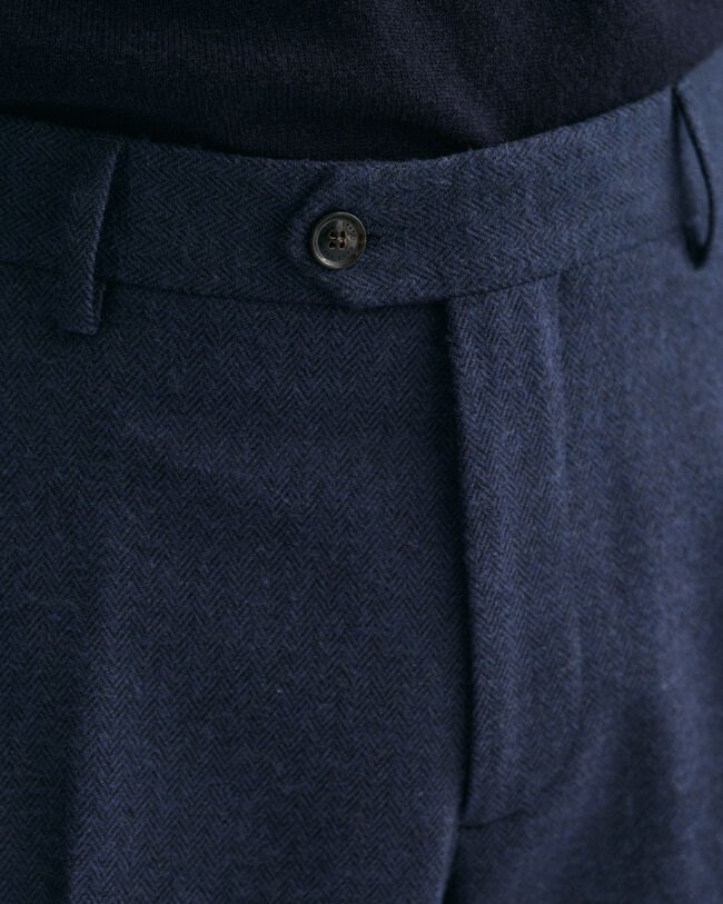 Schmal zulaufende Hose mit Fischgr&auml;tmuster