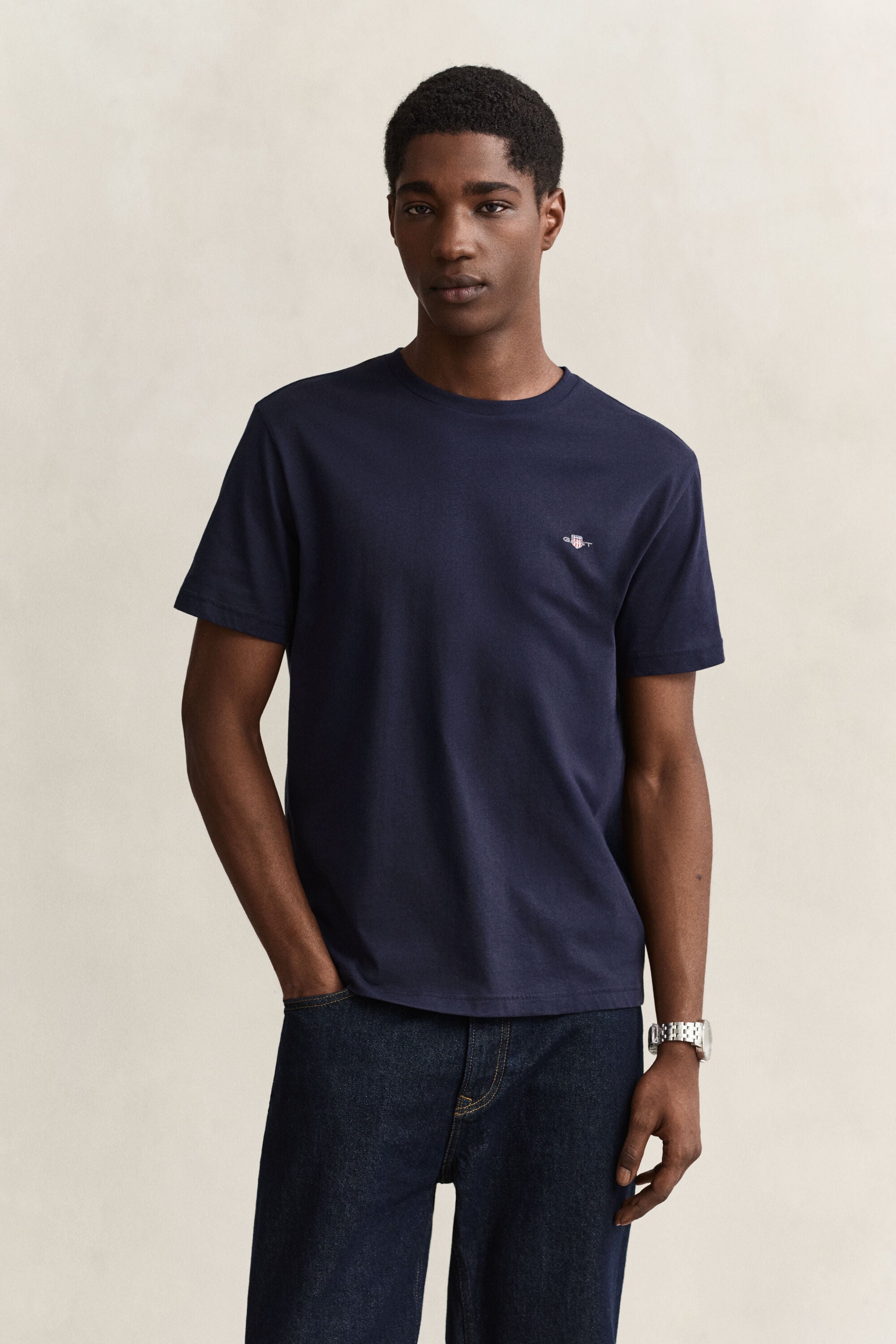 T-shirt coupe regular avec écusson