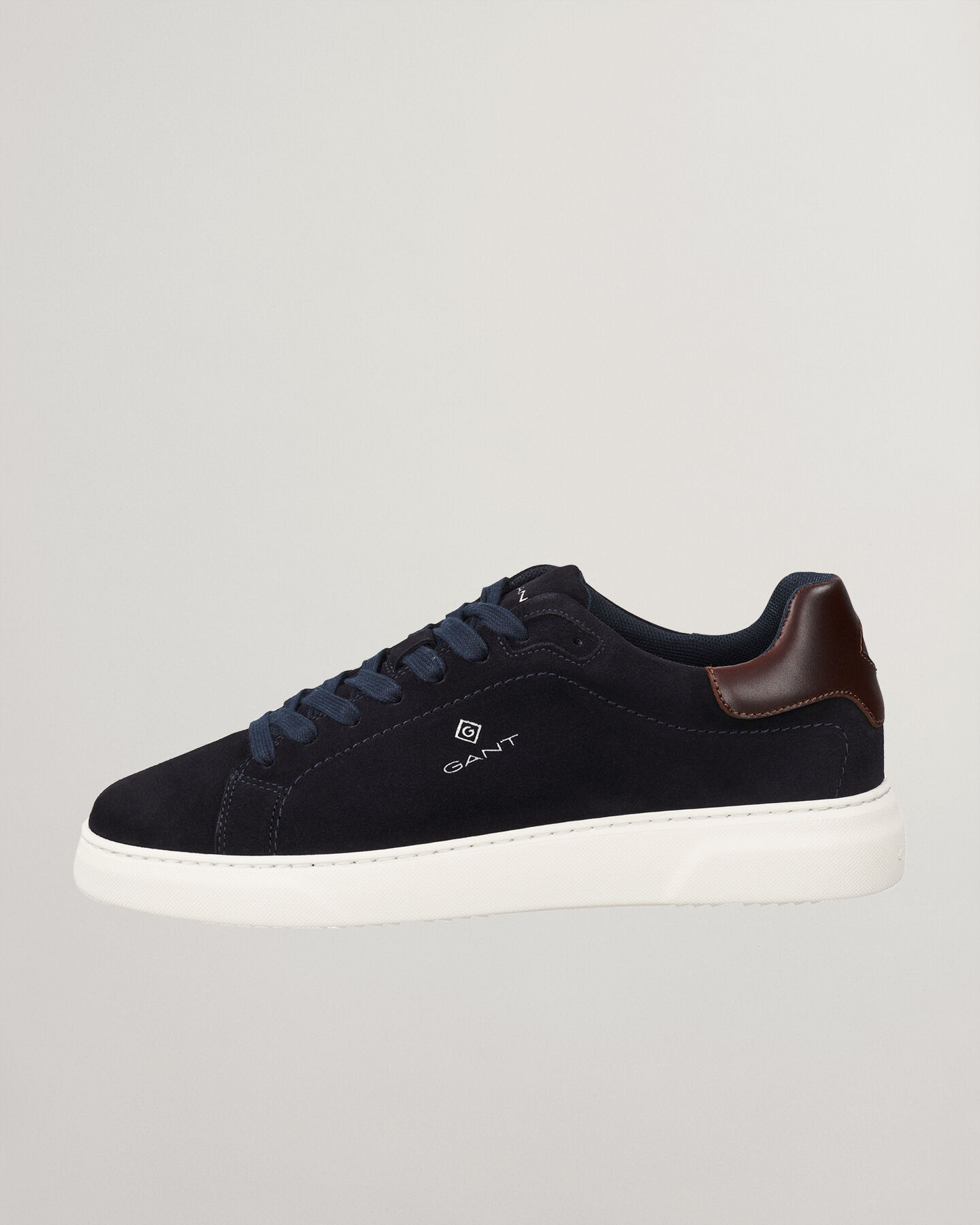 Joree Sneaker