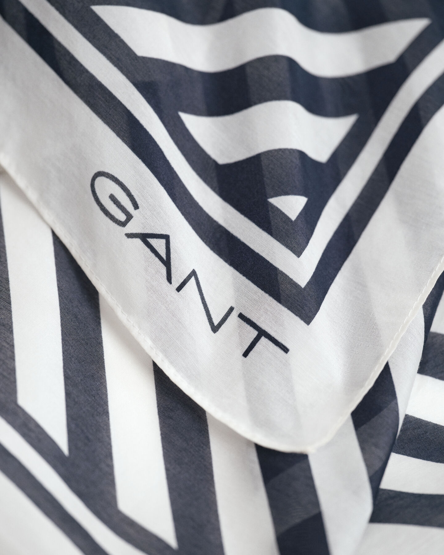 Sarong mit Chevron-Print