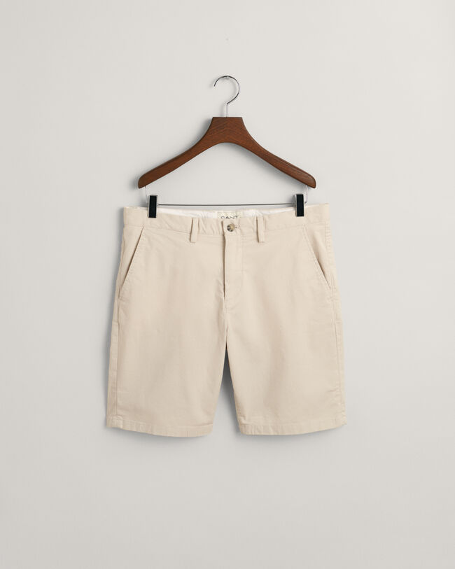 Seasonal Essential Regular Fit Archive Shield Chinoshorts