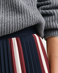 Gestreifter Faltenrock