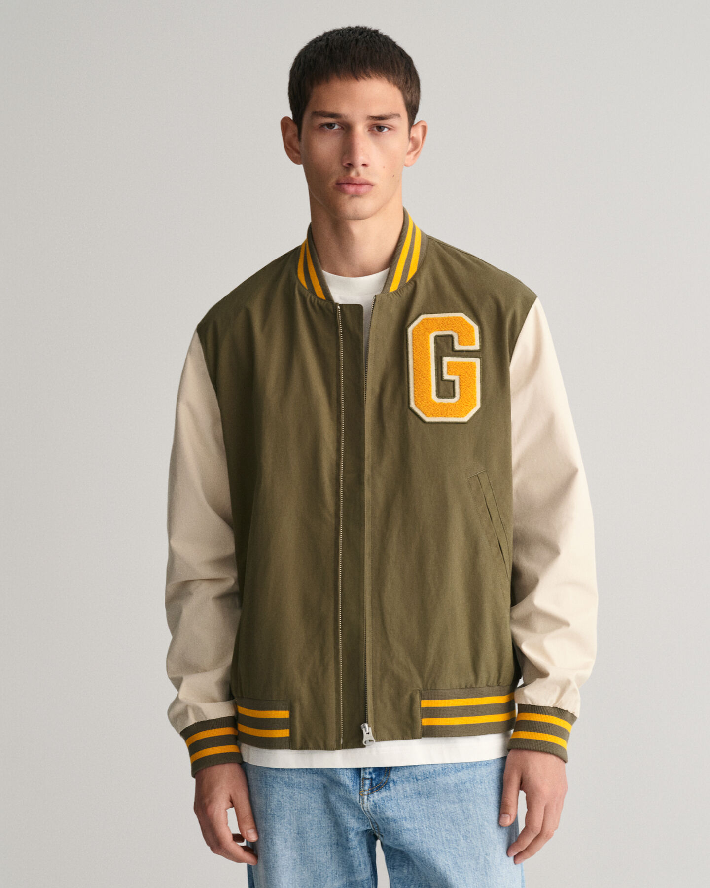Leichte GANT Varsity Jacke