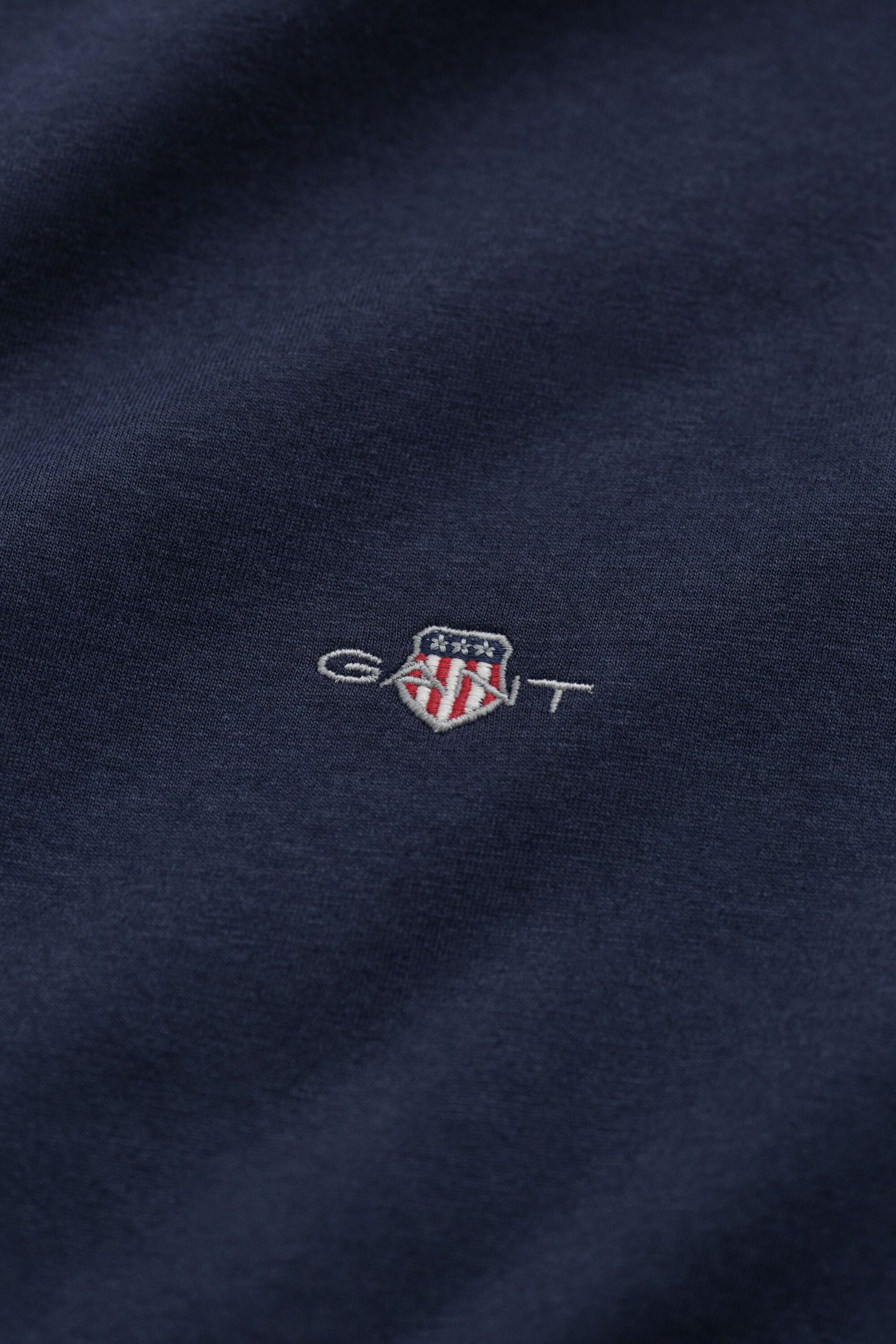 T-shirt Shield con scollo a V