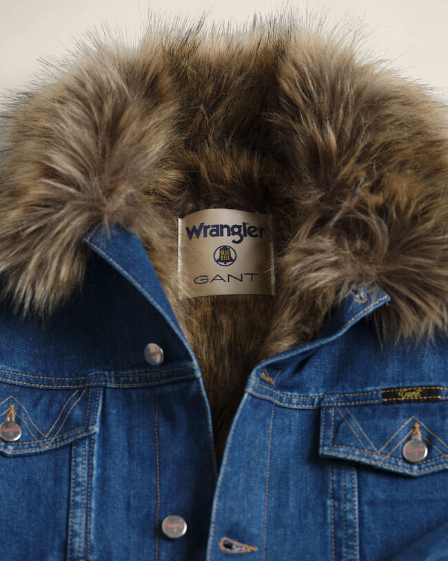Wrangler x GANT Jeansjacke mit Kunstfell
