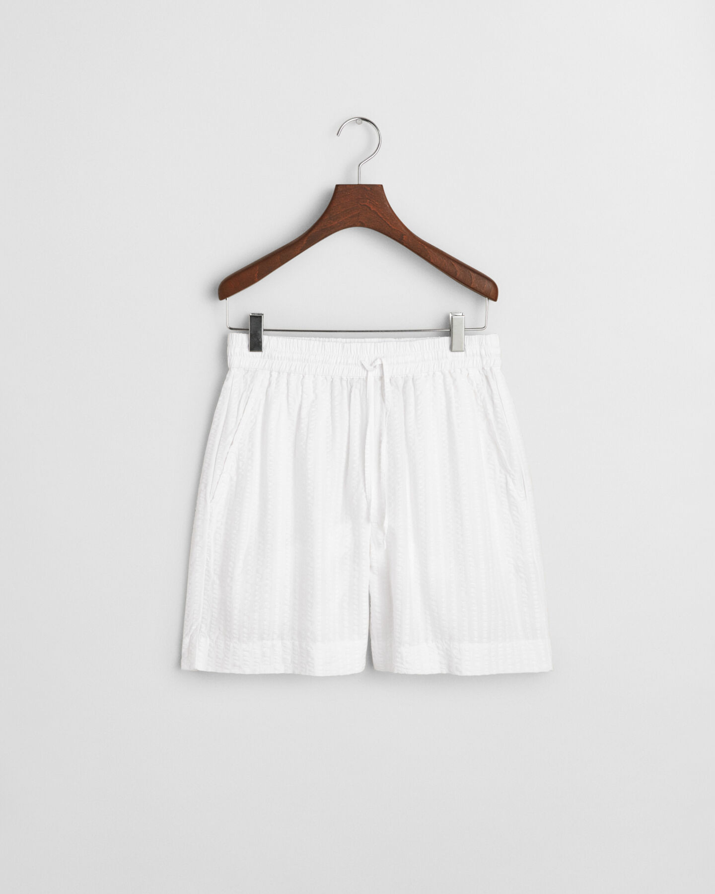 Tonal Seersucker Shorts mit Streifen