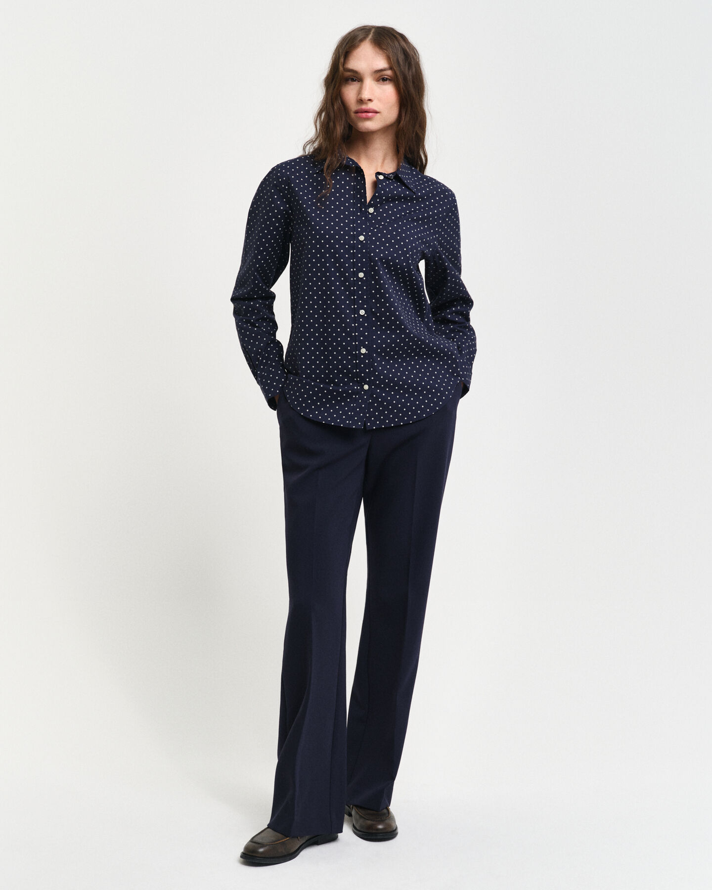 Regular Fit Bluse aus Baumwoll-Voile mit Punktemuster