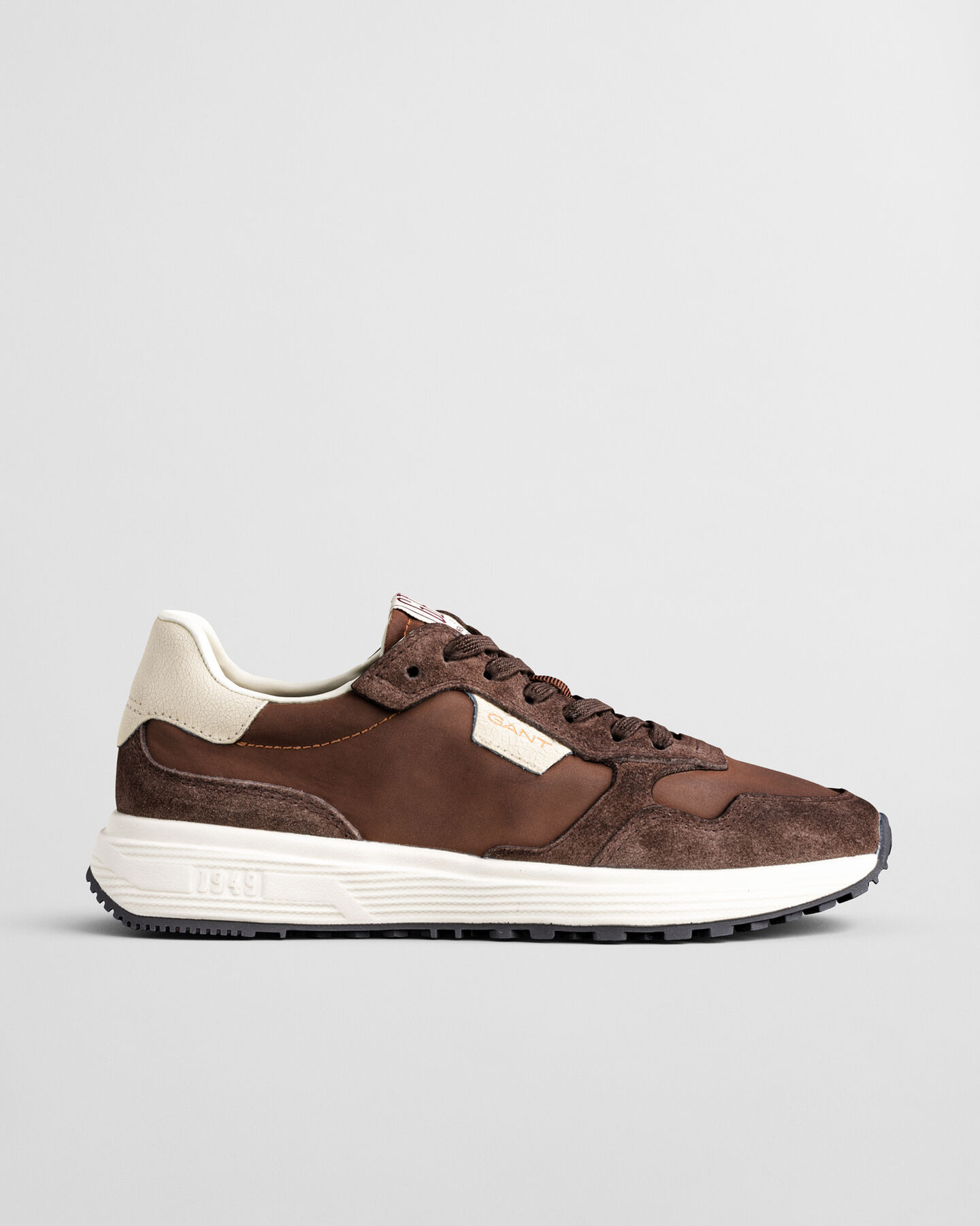 Beywin Sneaker aus Veloursleder und Nylon