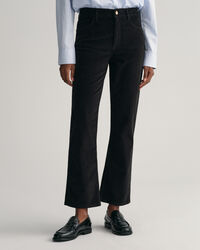 Verk&uuml;rzte Cordjeans mit Schlag