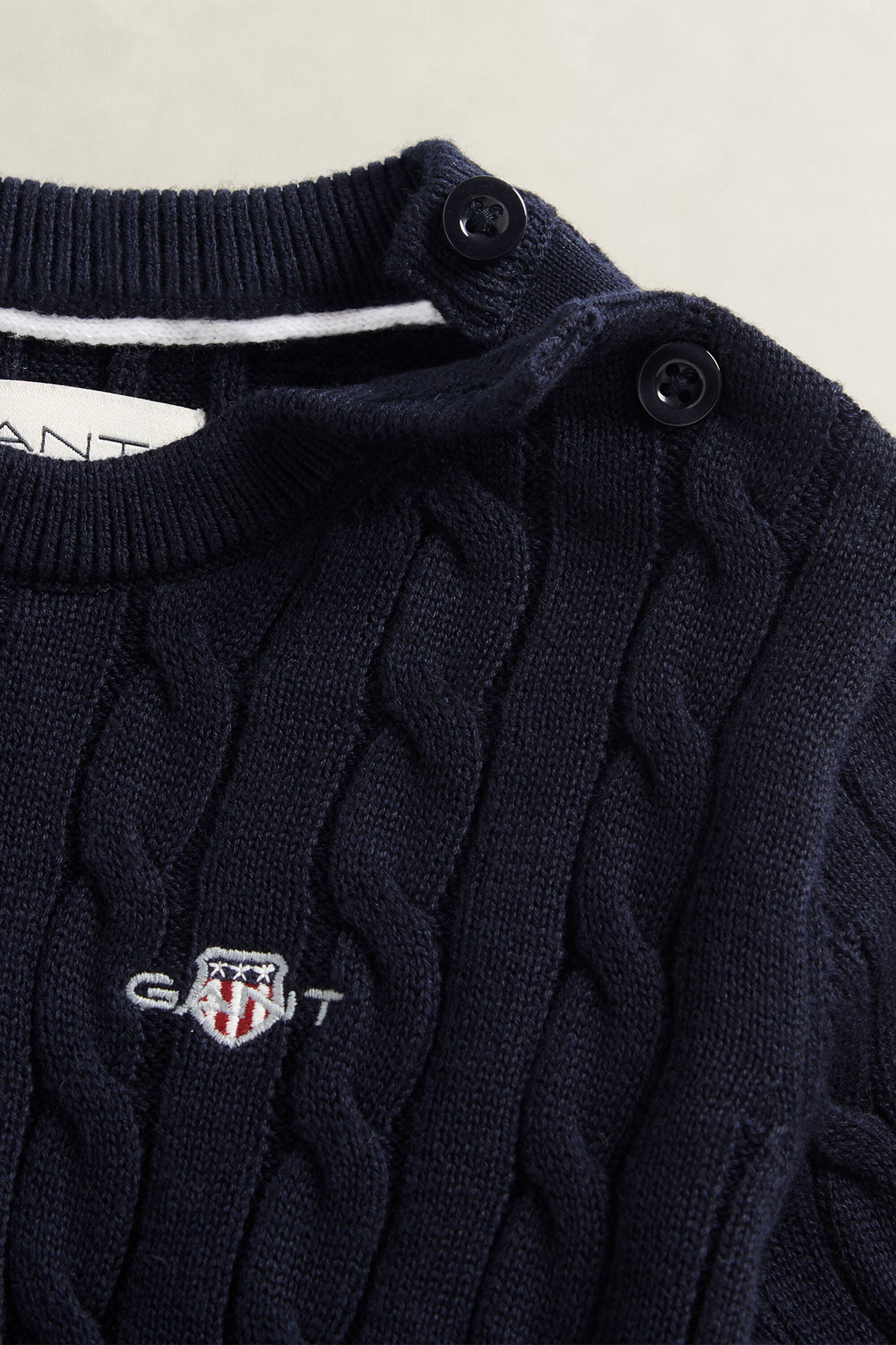 Girls Shield Pullover mit Zopfstrickmuster