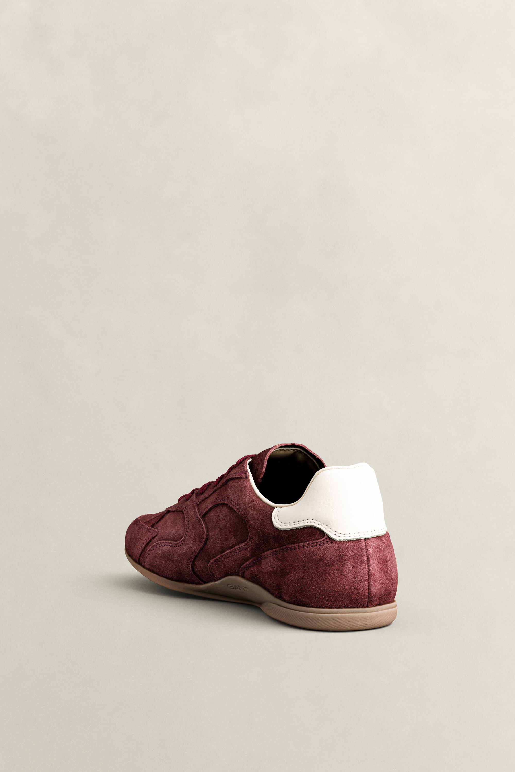 Baskets en daim Sherly