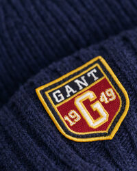 Woll Beanie mit Badge