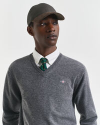 Superfine Lambswool V-Neck Pullover