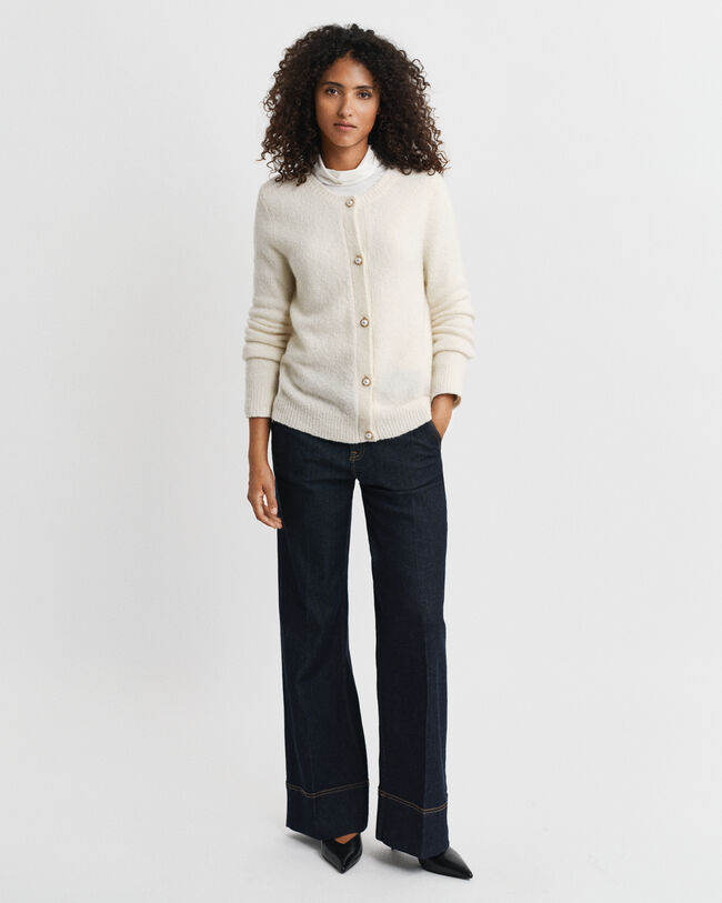 Boucl&eacute; Rundhalsstrickjacke