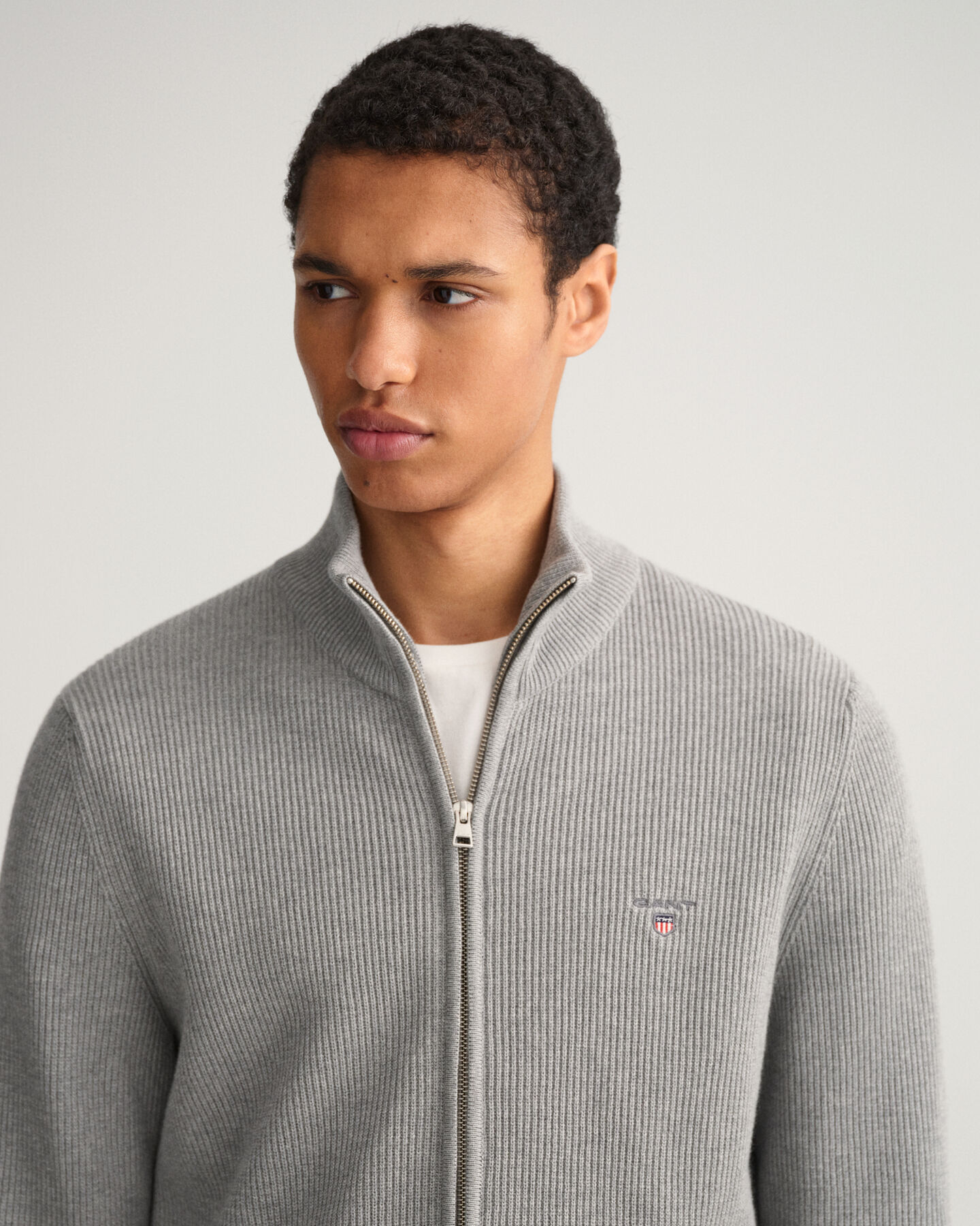 Strickjacke mit gerippter Struktur