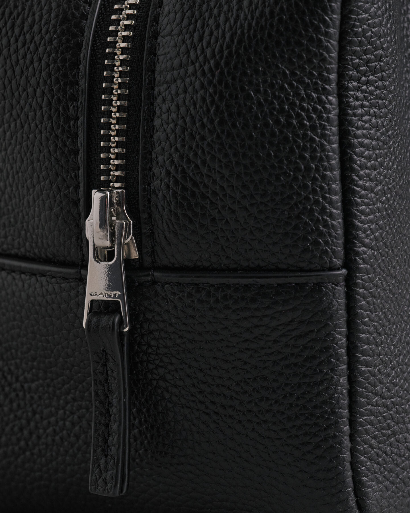 Kulturtasche aus Leder