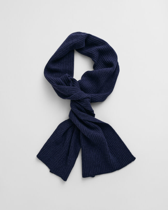 Beanie und Schal aus Wolle im Geschenkset