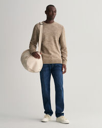 Rundhalspullover aus gedrehtem Garn