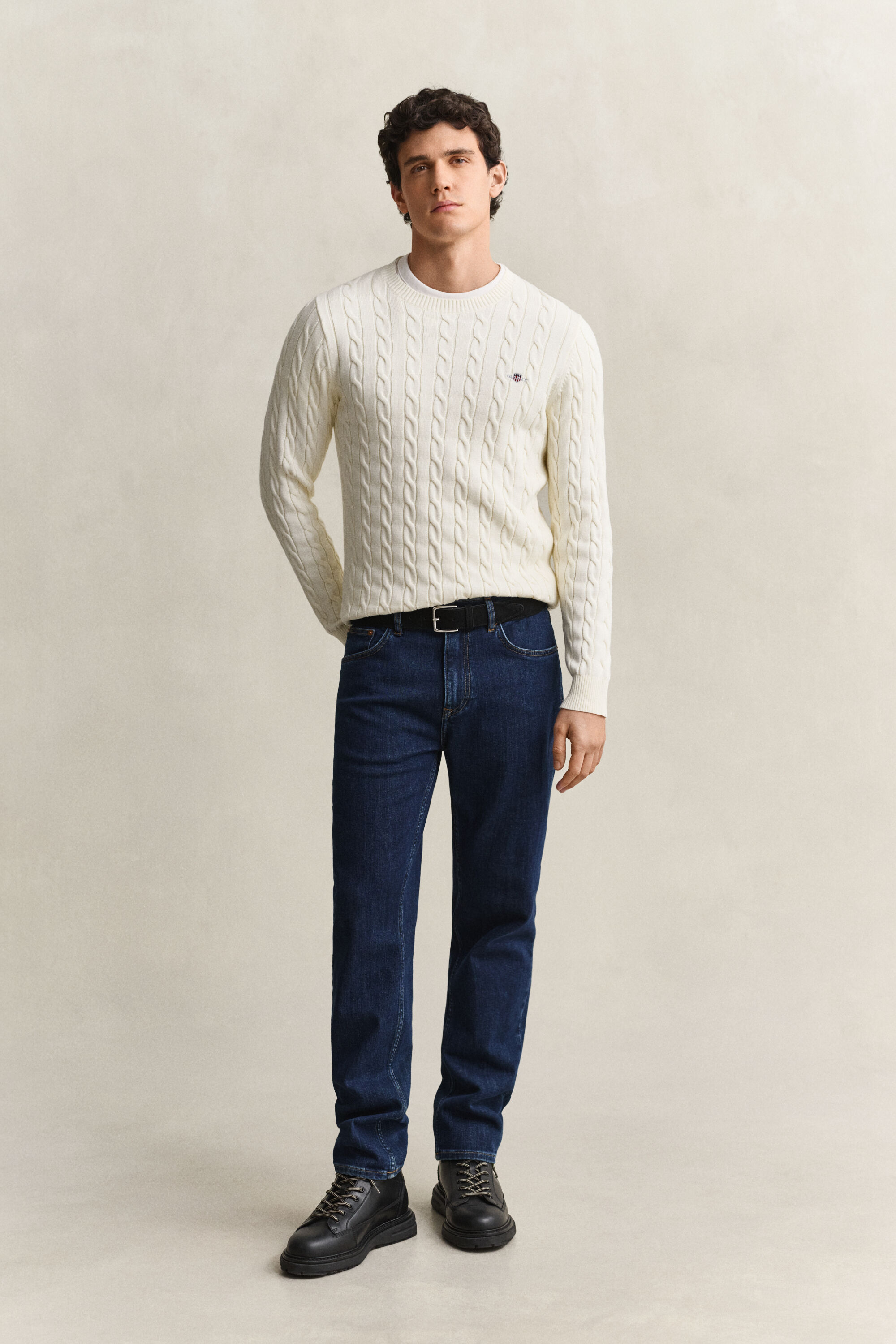 Regular Clean Wash Jeans
