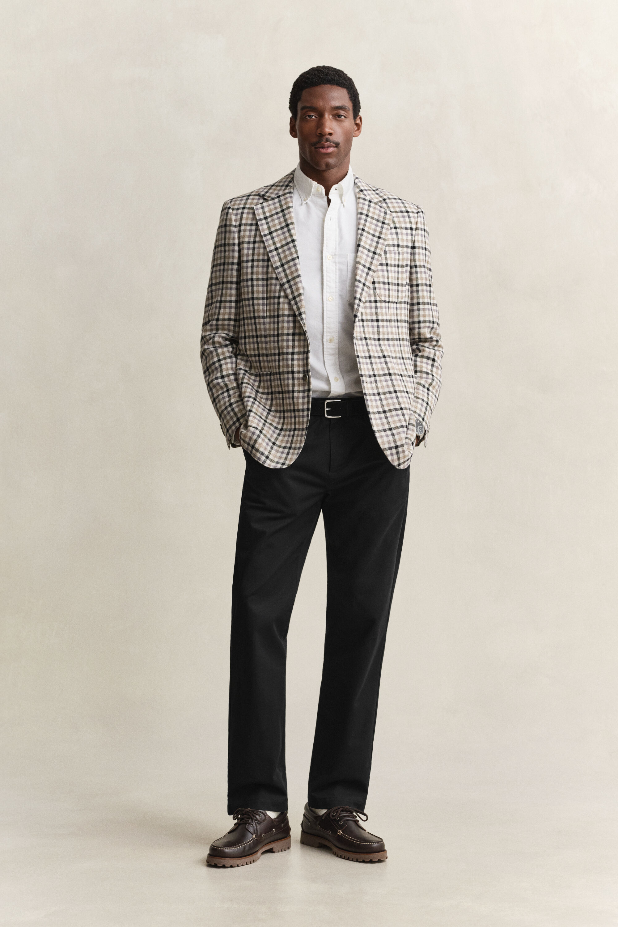 Regular Smart Chinos