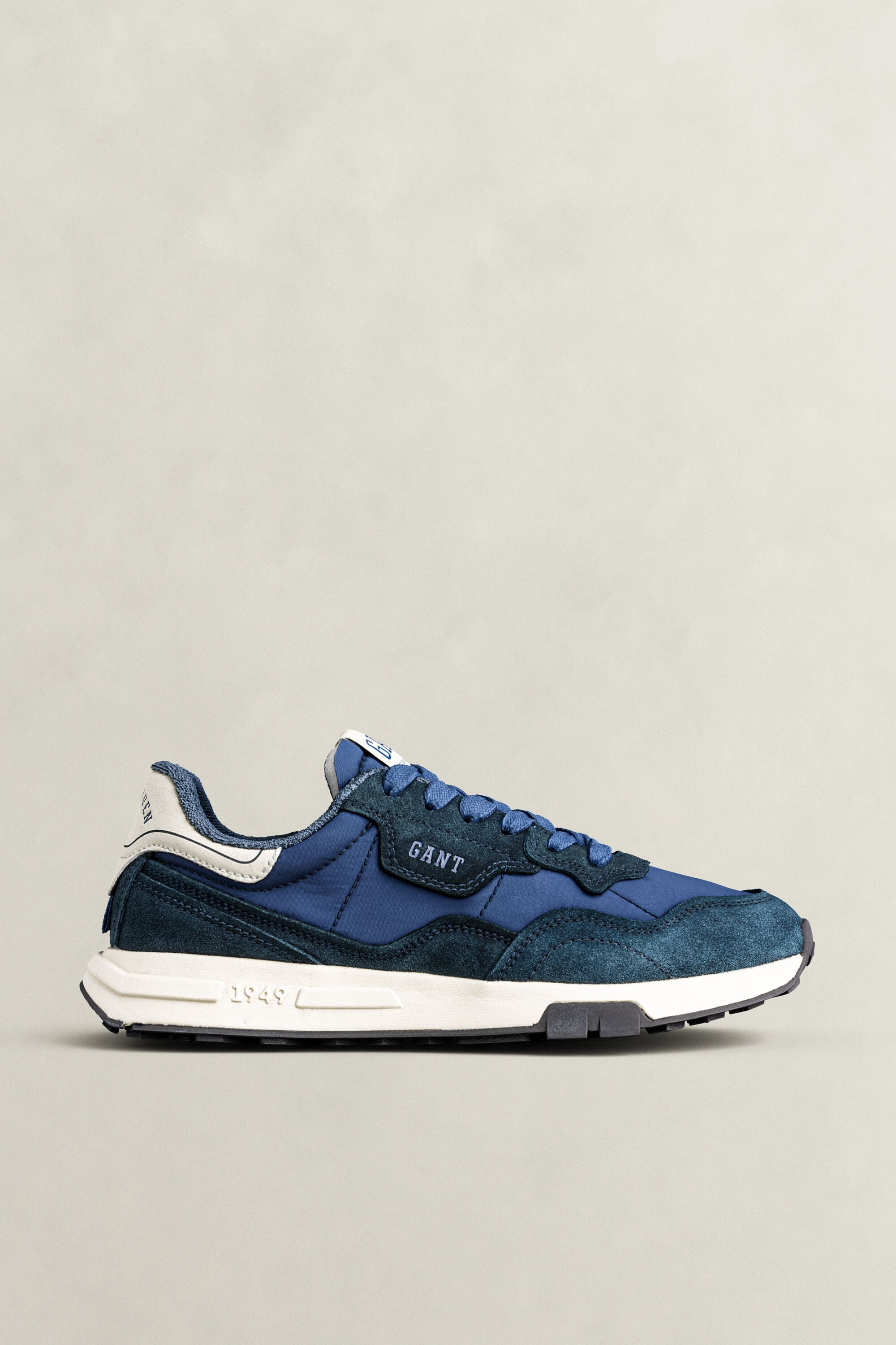 Sneakers Youtron in camoscio