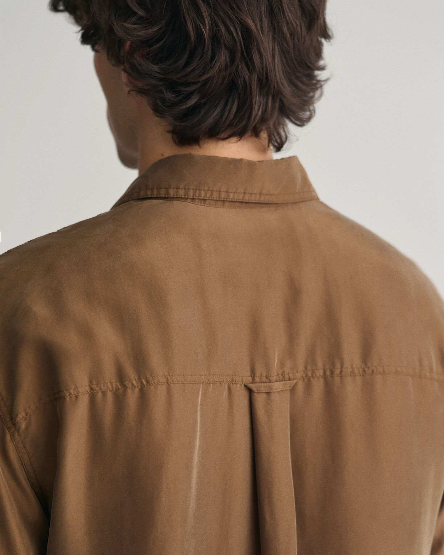 Relaxed Fit Seidenhemd