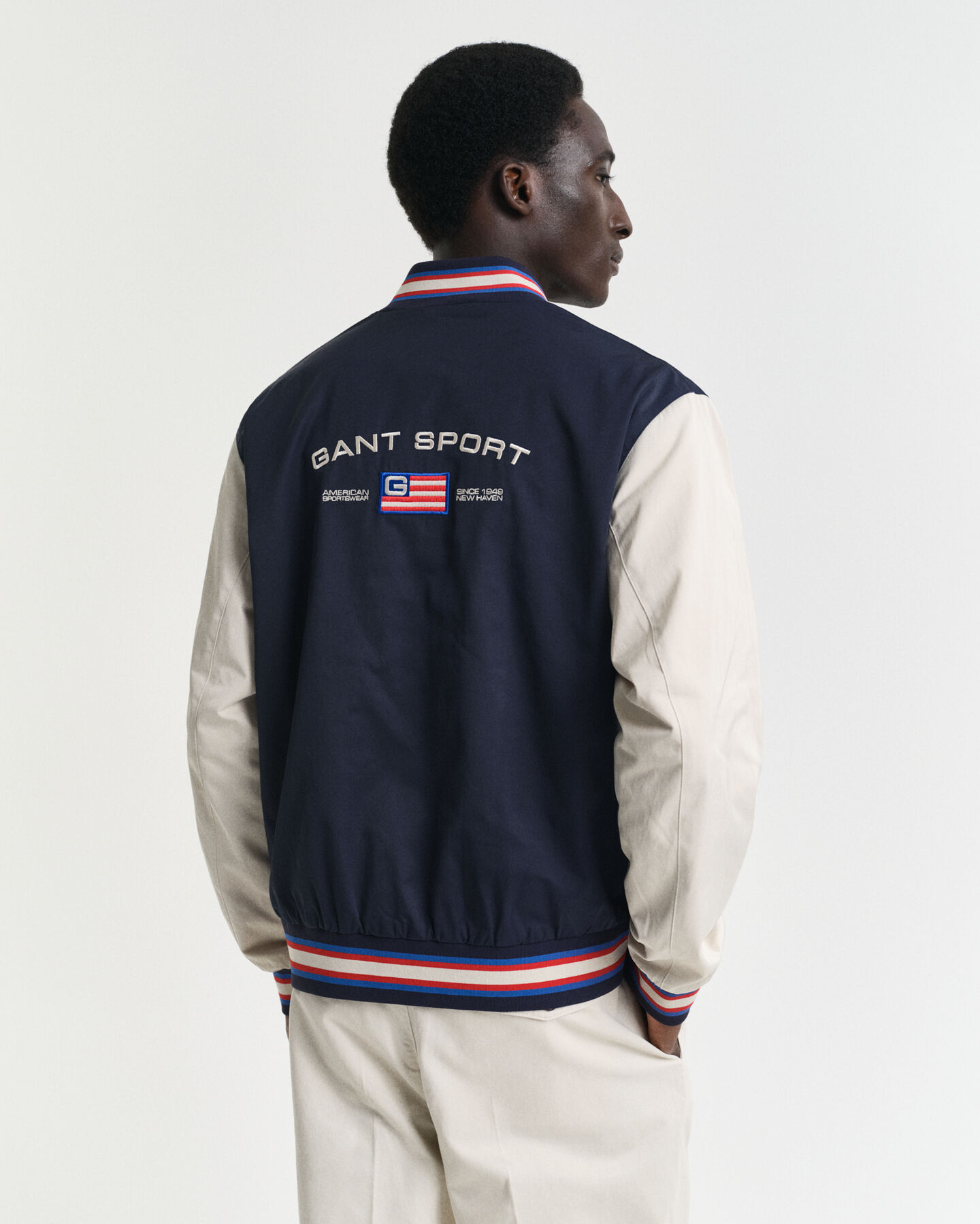Leichte GANT Varsity Jacke