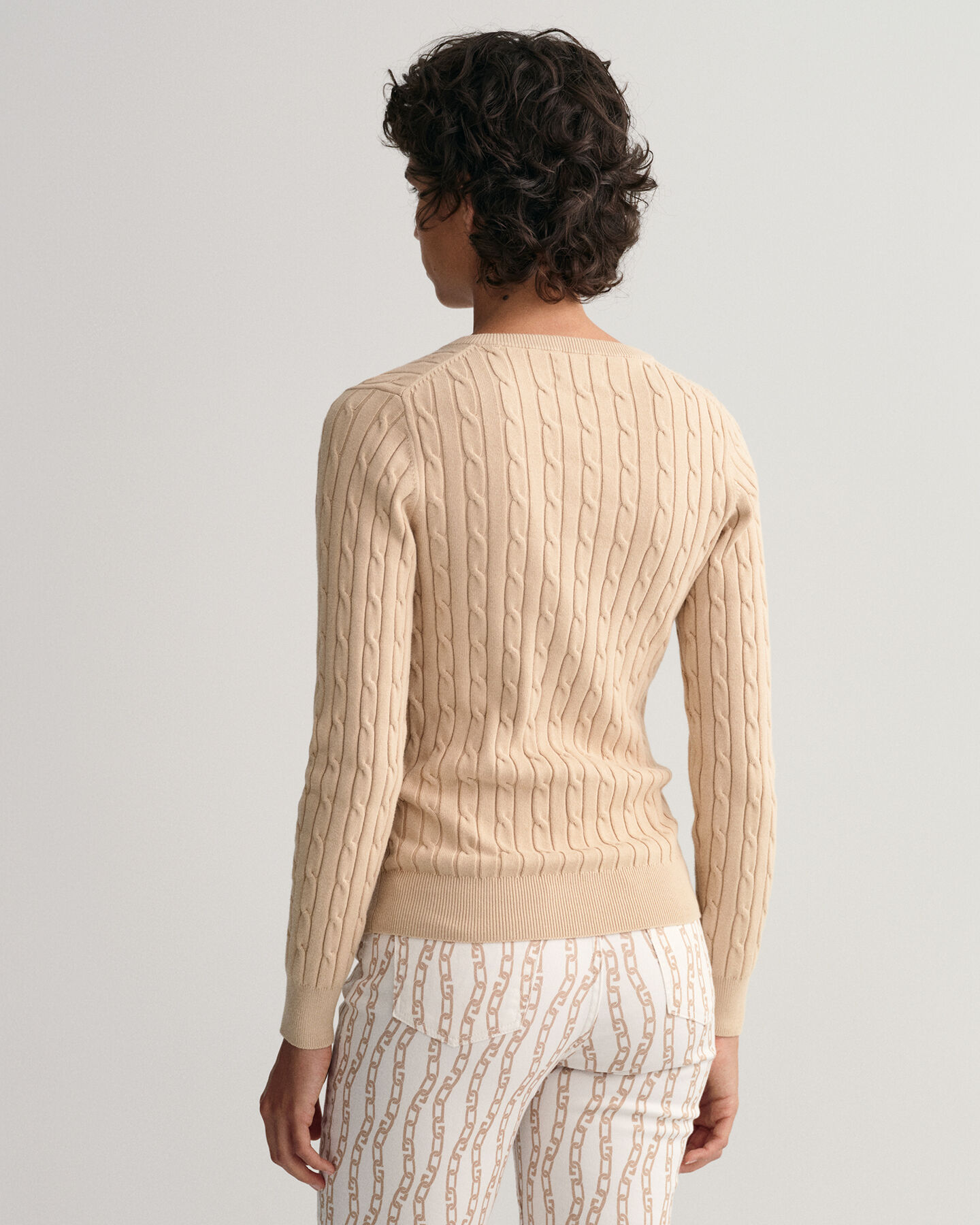 Zopfstrick V-Neck Pullover aus Stretch-Baumwolle