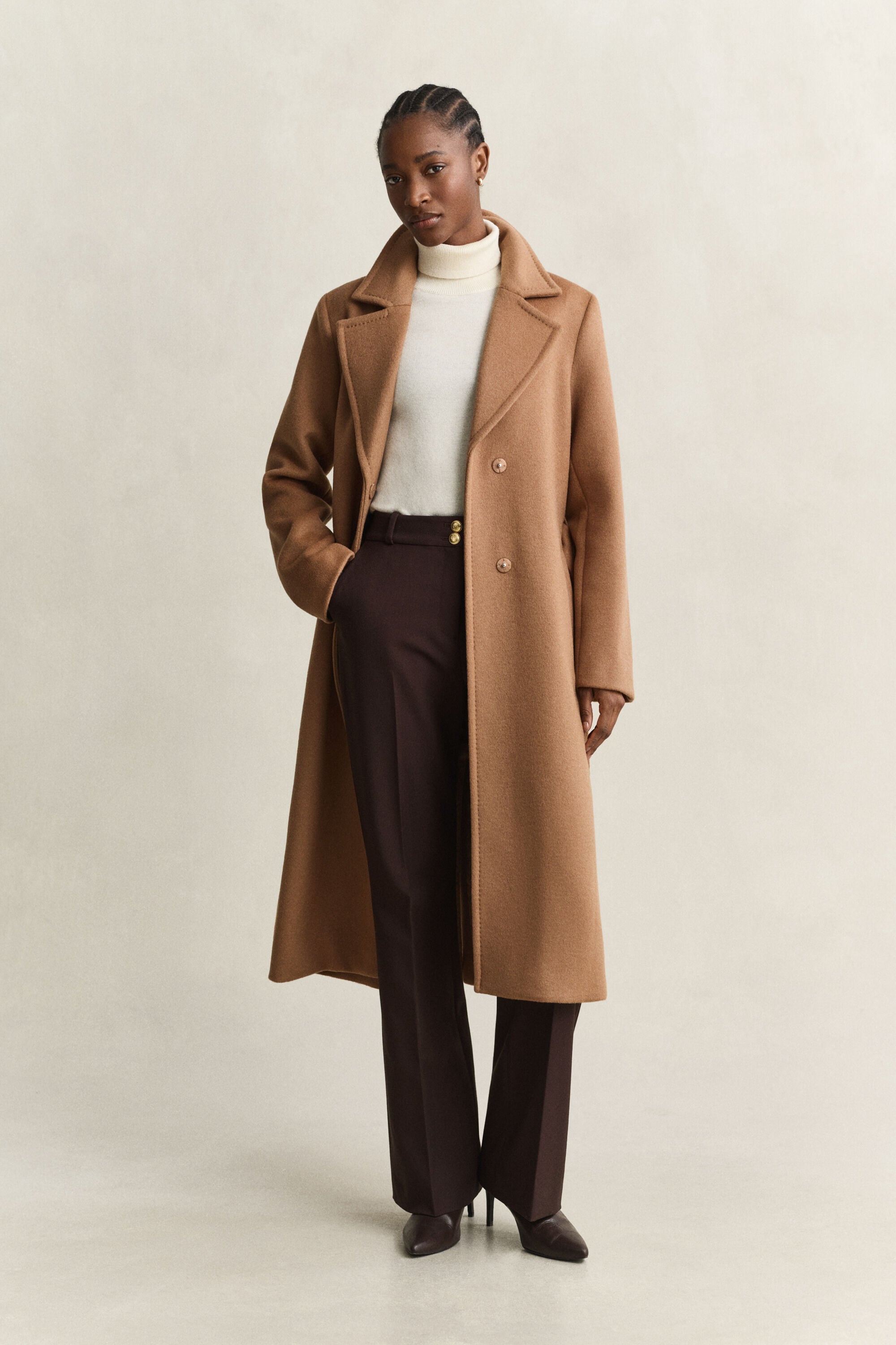 Cappotto con cintura in misto lana