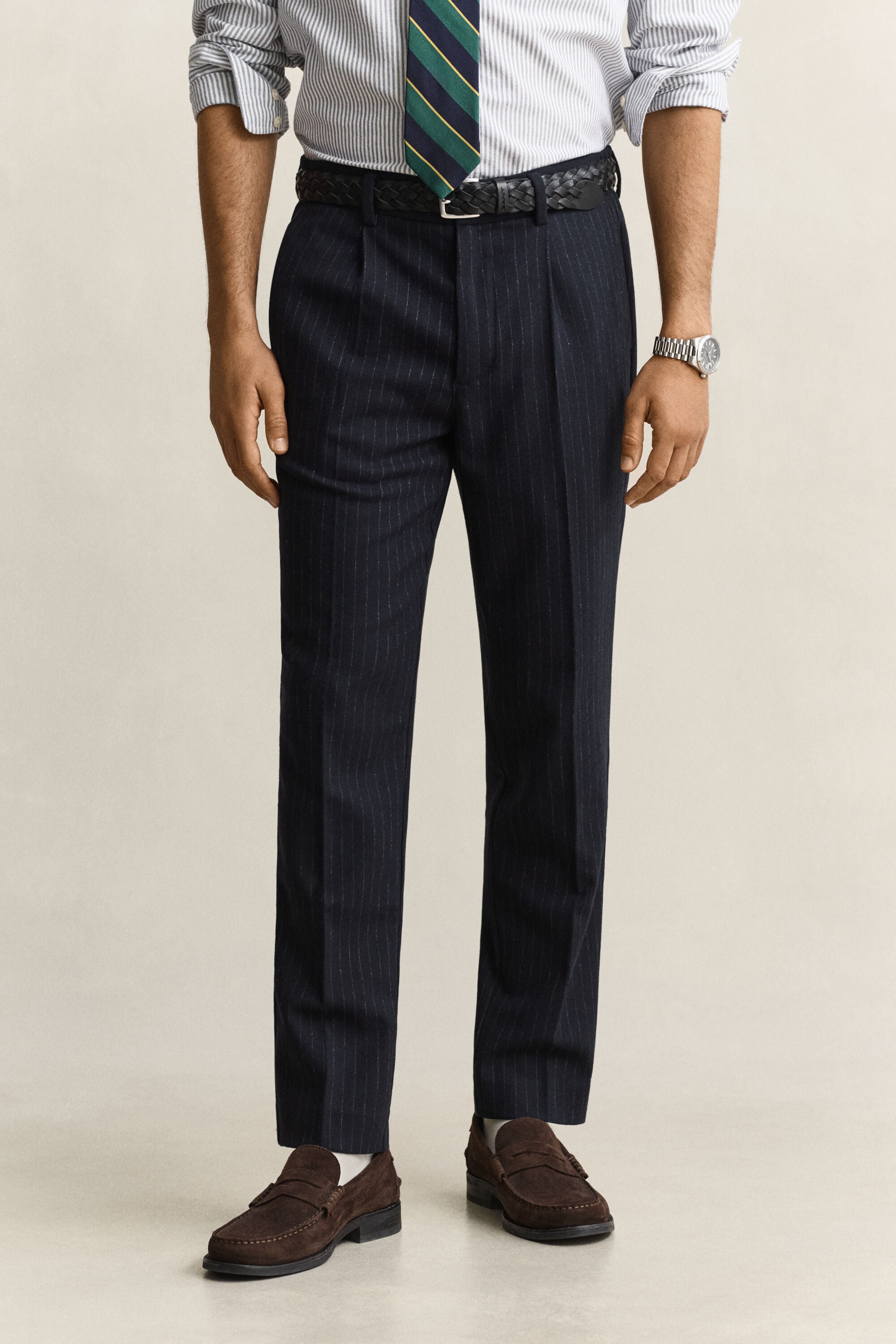 Pantaloni in flanella di lana stretti in fondo