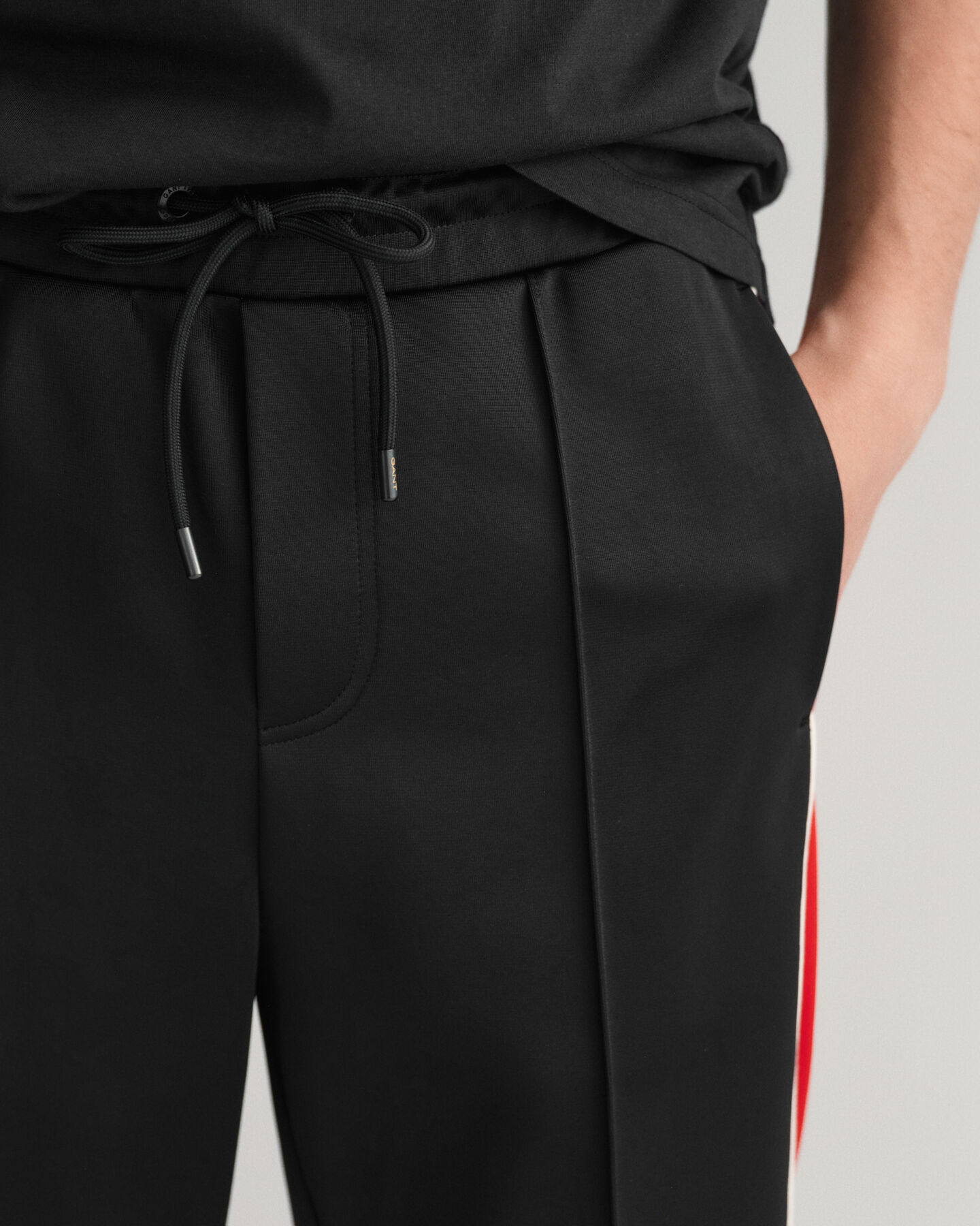 Track Hose mit Blockfarbendesign