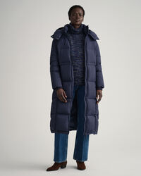Langer Daunenmantel