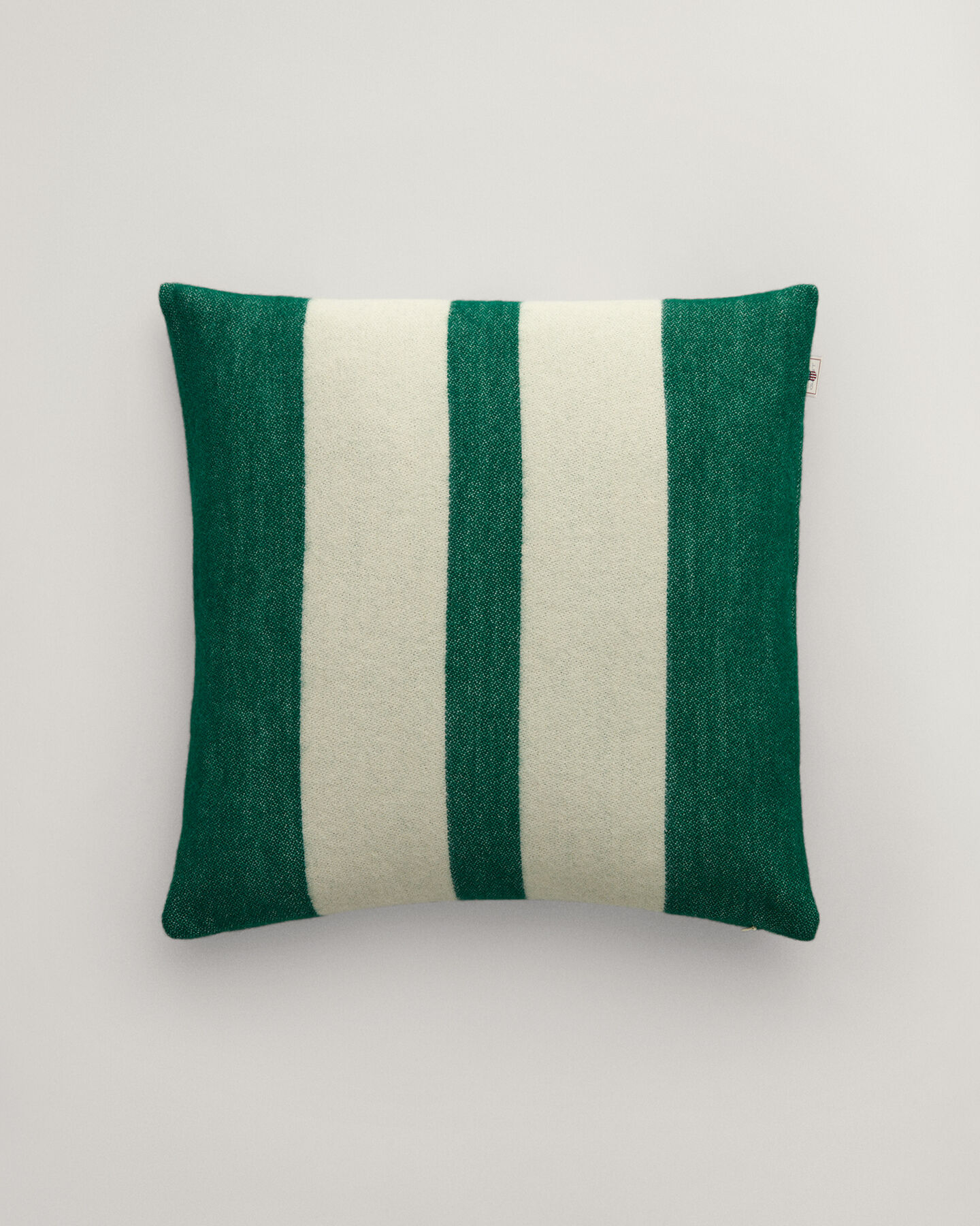 Gestreifte Kissenhülle aus Wolle