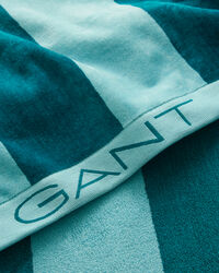 Strandtuch mit markanten Streifen