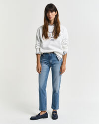 Verkürzte Jeans mit geradem Bein