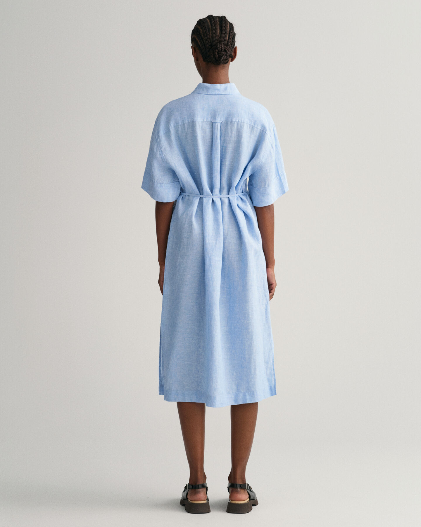 Kurzarm Hemdblusenkleid aus Leinen