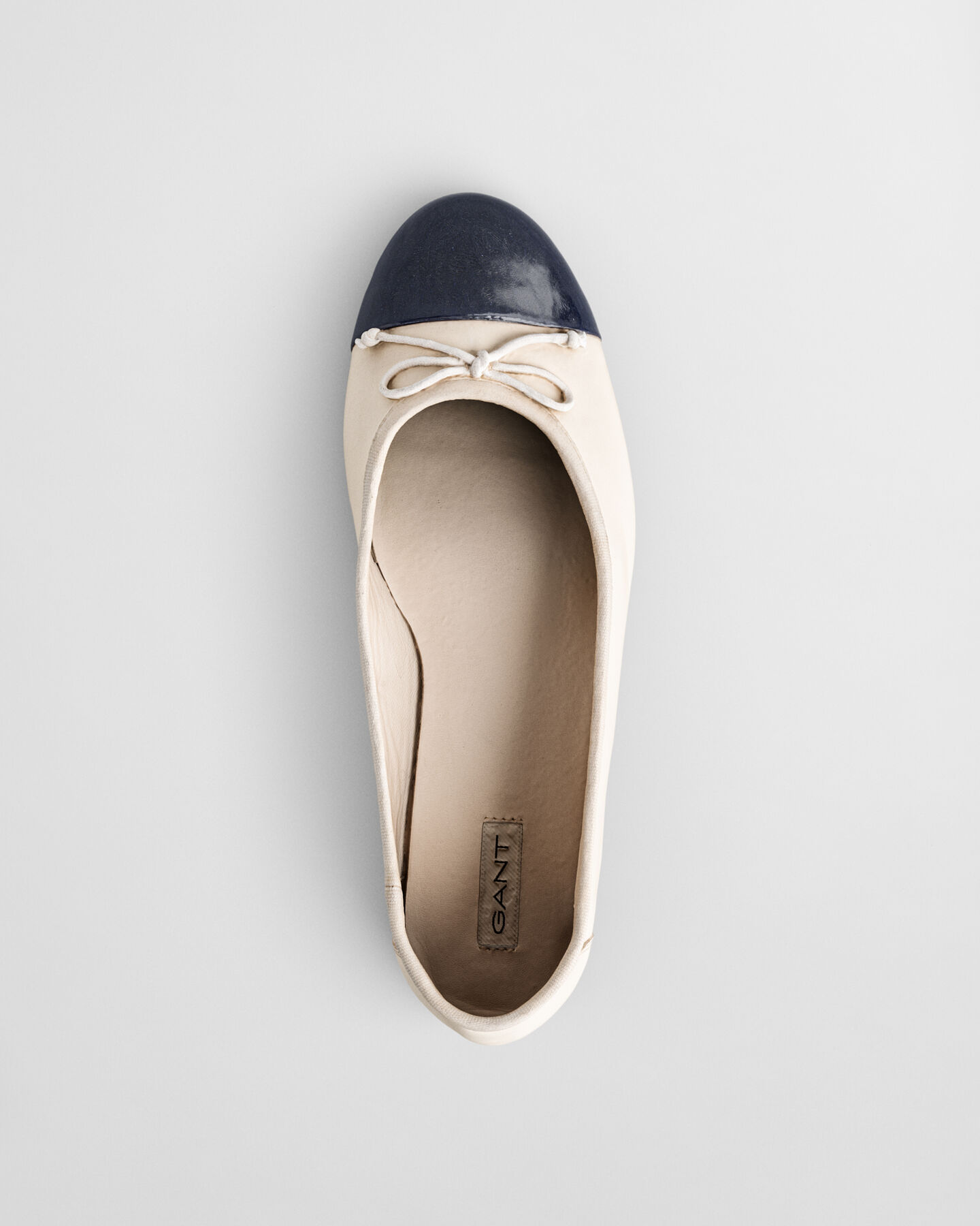 Chadii Ballerina aus Leder