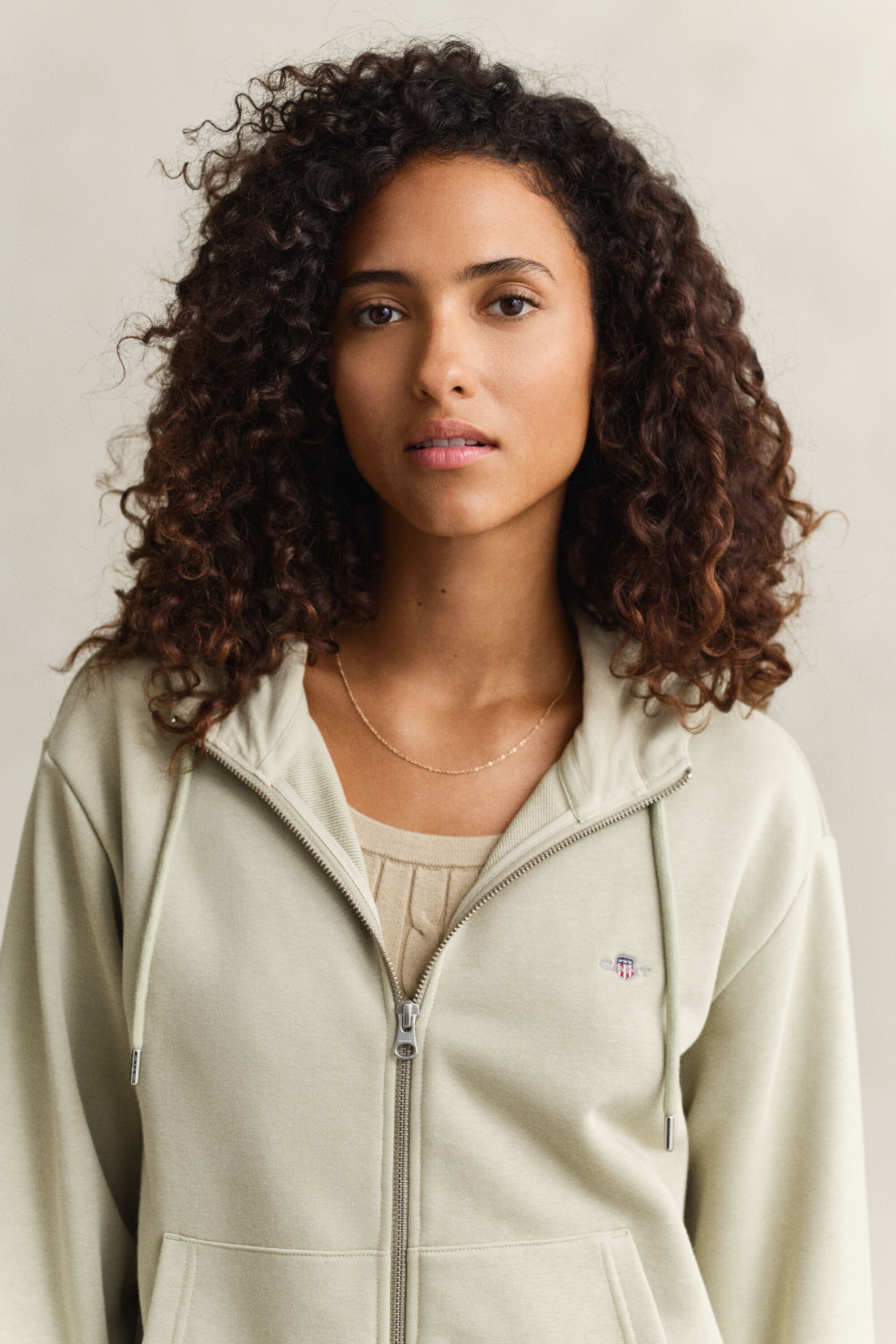 Felpa con cappuccio Shield con zip