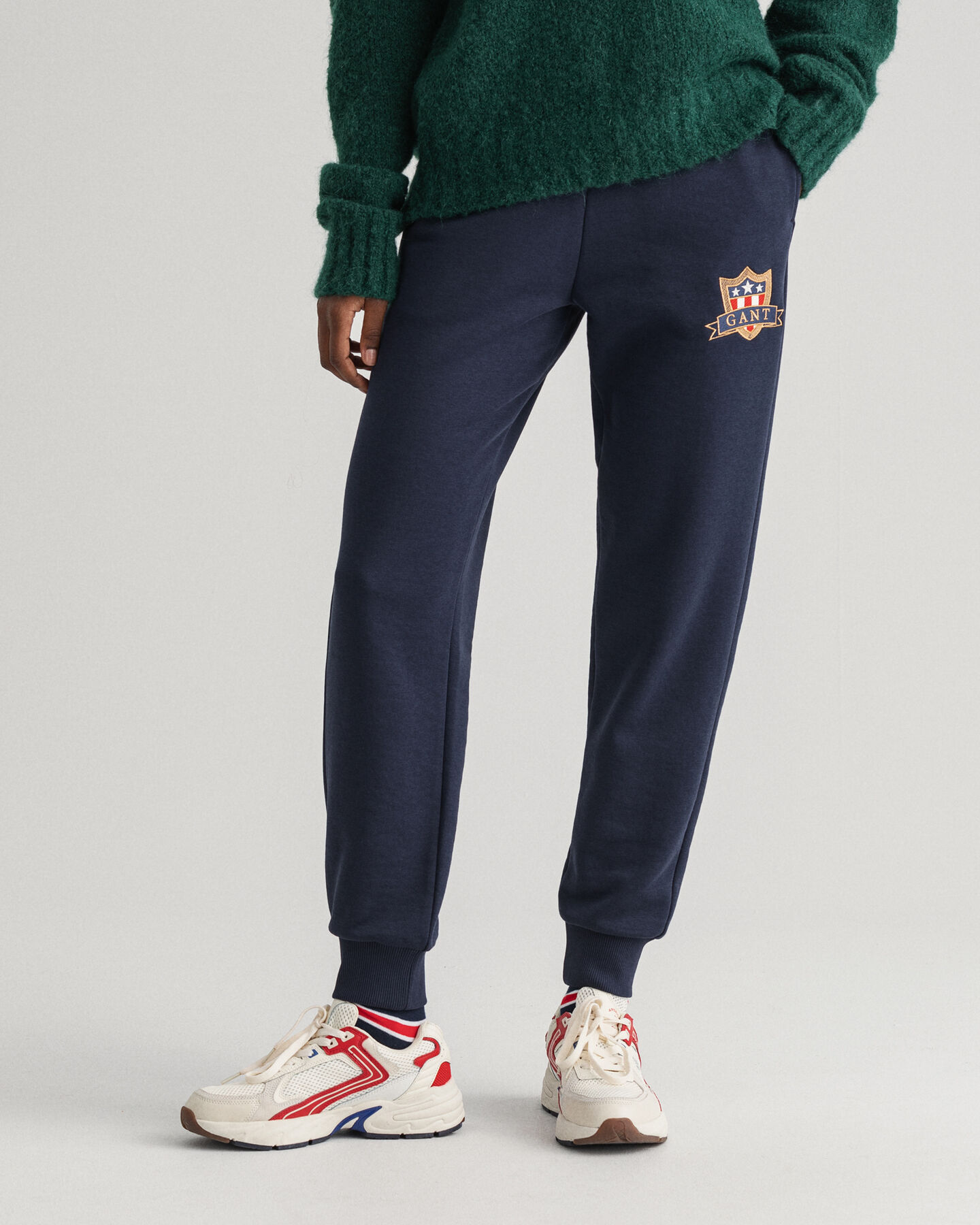 Banner Shield Sweathose